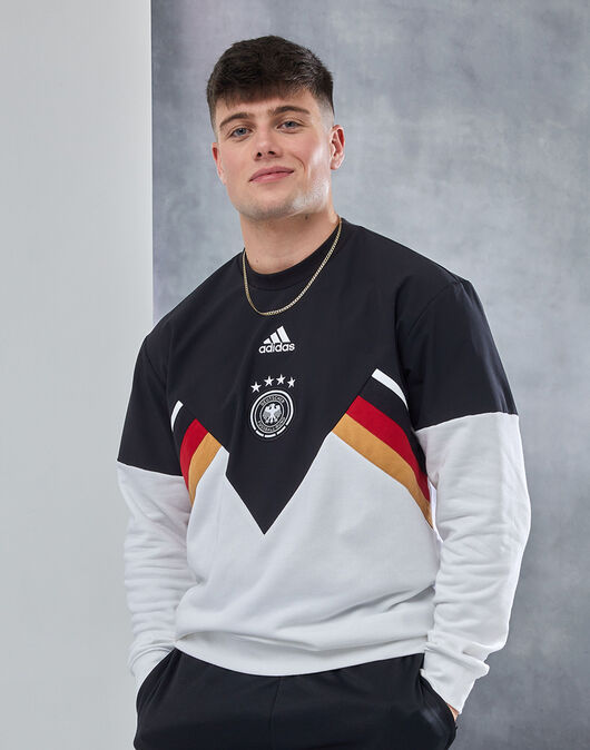 Guarda la ropa Brutal Descriptivo adidas Adult Germany Icon Crew - Black | Life Style Sports IE