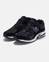Mens 2002R Trainers