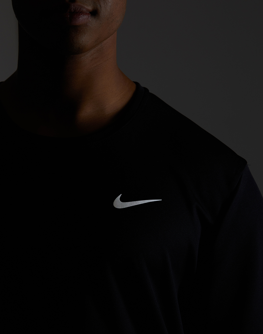 Nike Mens Miler T-Shirt - Black | Life Style Sports IE
