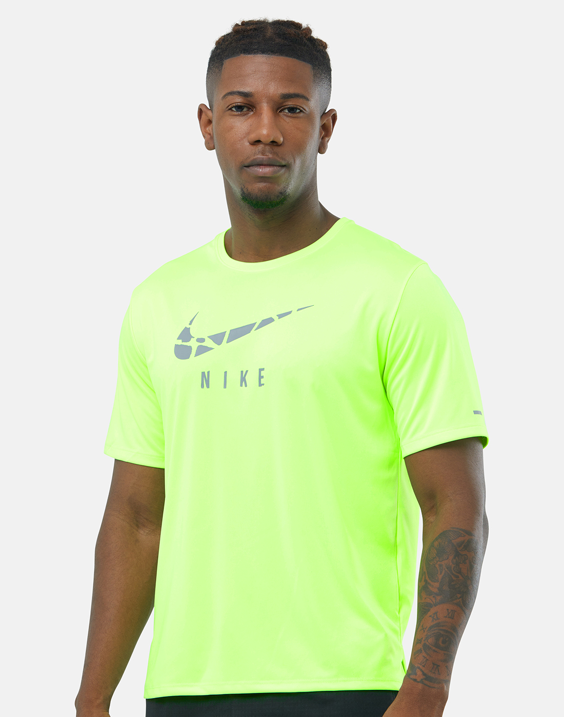 Nike Mens DriFit Run Core T-Shirt - Green | Life Style Sports IE