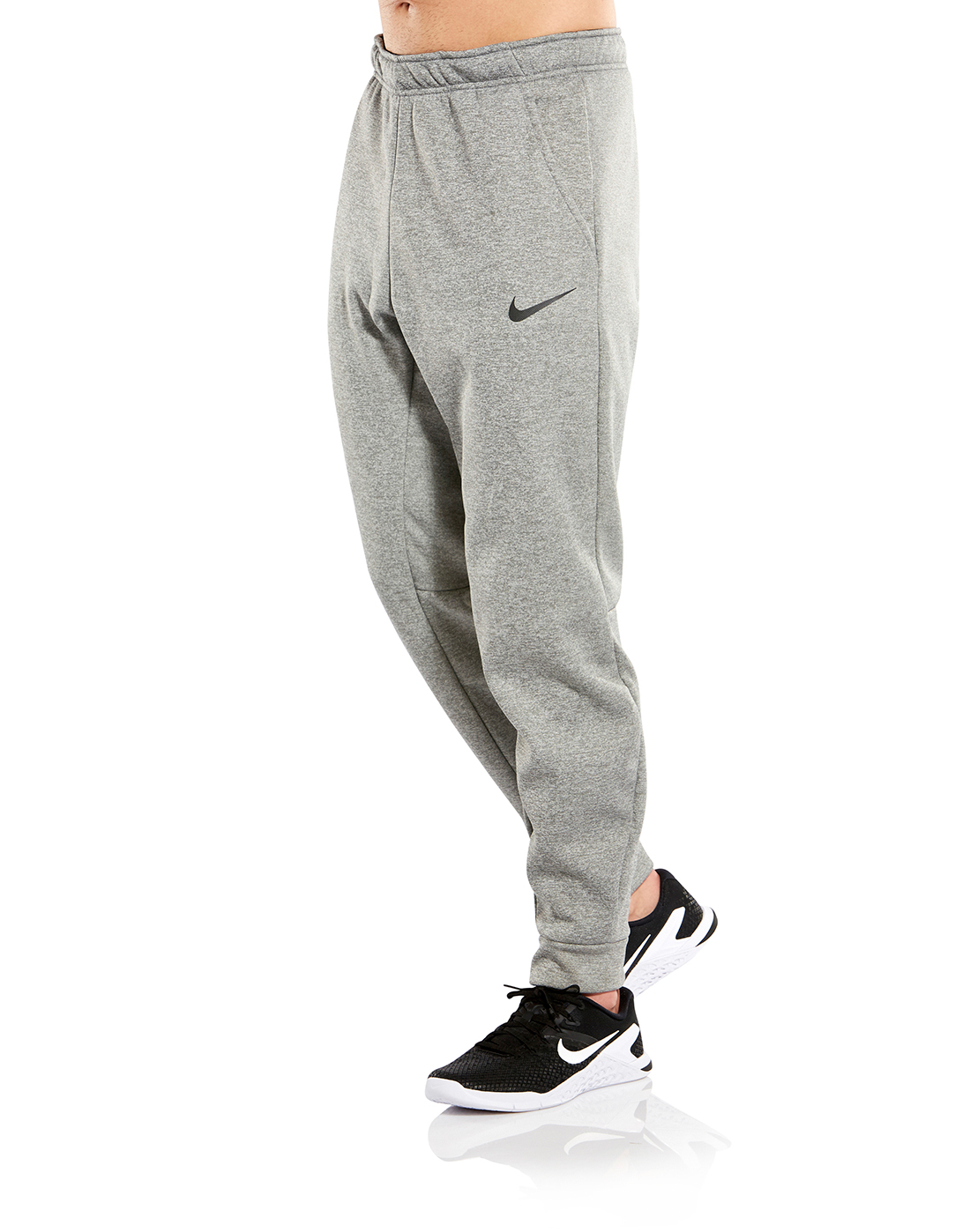 nike joggers therma