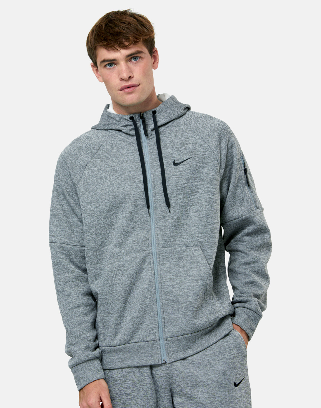 Nike Therma-FIT Men's Pullover Training Hoodie : : Clothing, Shoes  & Accessories