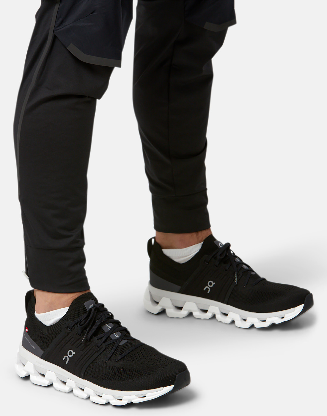 On Running Mens Cloudswift 3 - Black | Life Style Sports IE