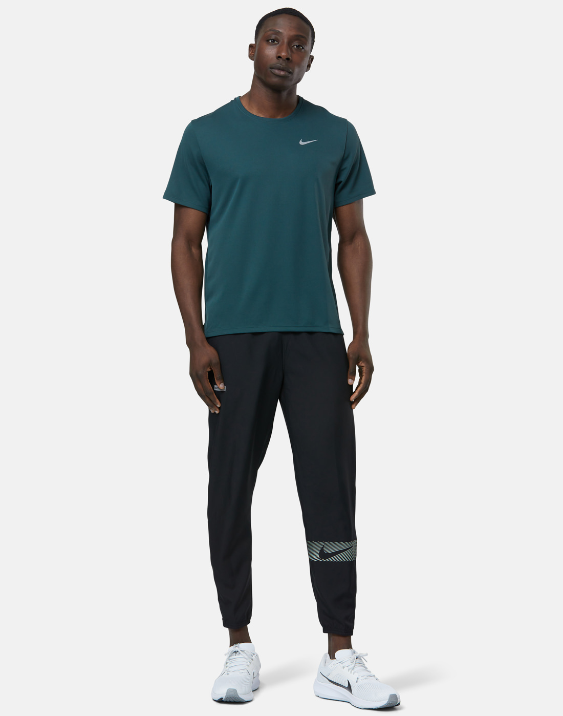 Nike Mens Miler T-Shirt - Green | Life Style Sports IE