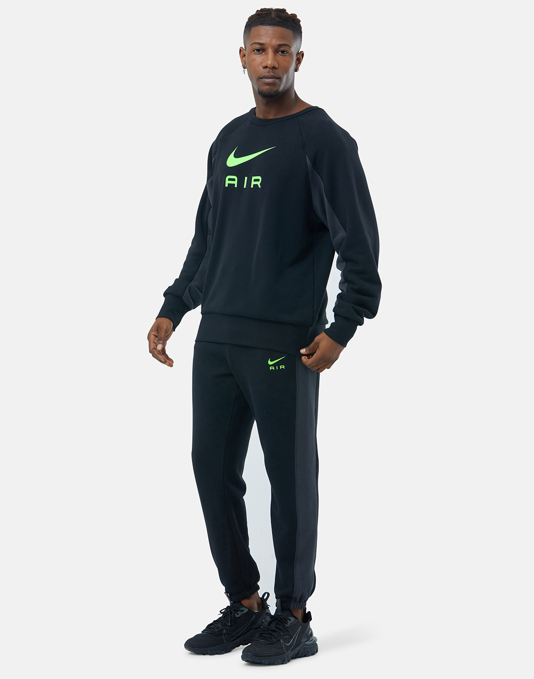 Nike Mens Air Crew Neck Sweatshirt - Black | Life Style Sports IE