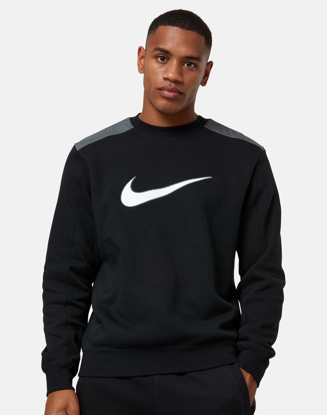 Nike Mens Sports Fleece Crew Neck Sweatshirt - Black | Life Style Sports IE