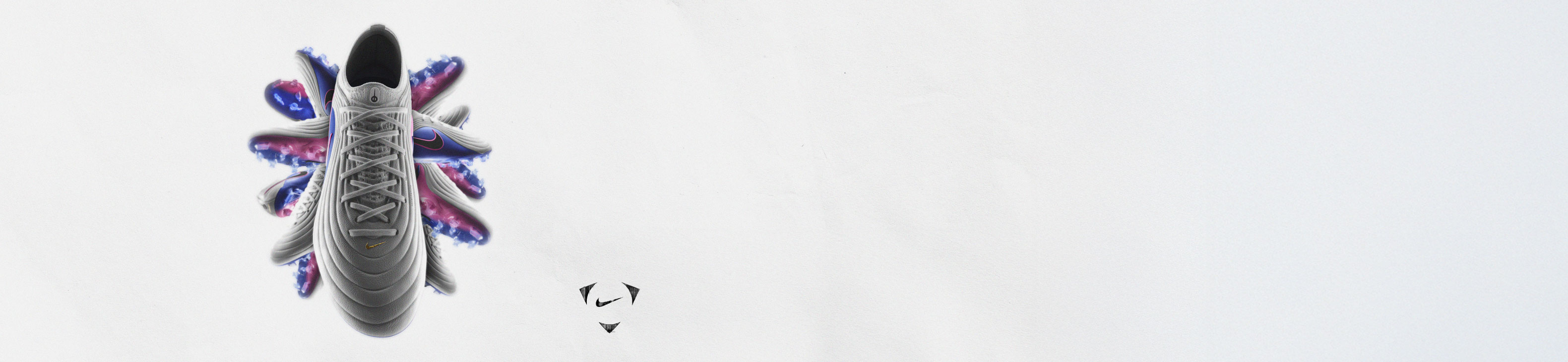 Nike Phantom Football Boots